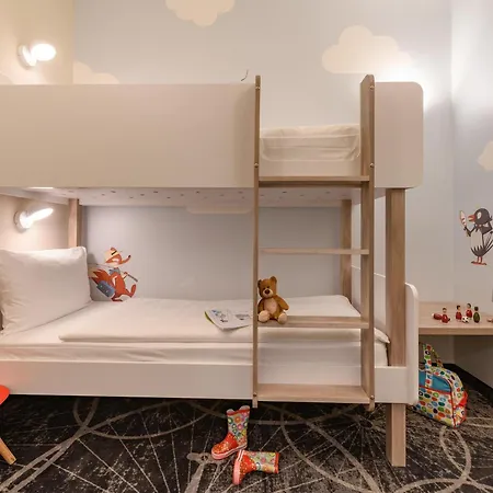Ibis Styles 3*