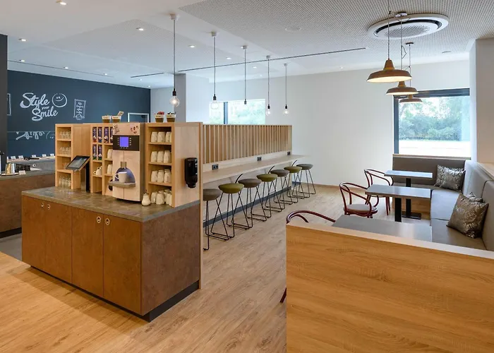 Отель Ibis Styles 3*